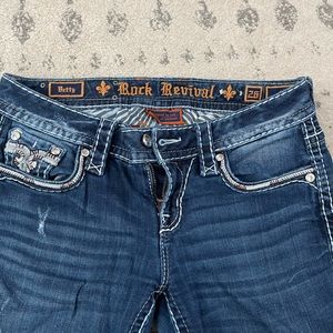 Rock Revival. Size 26.